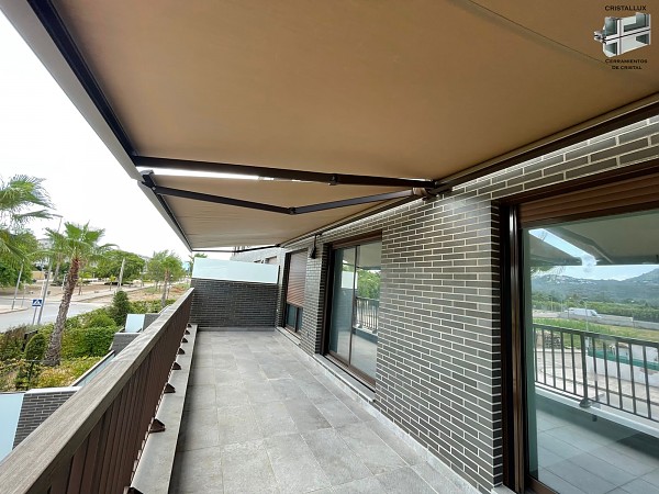 Toldo cofre + Mosquitera plisada