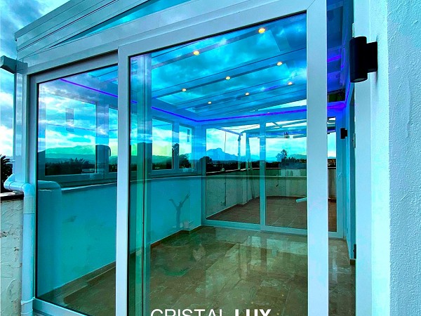 Cerramiento exclusivo en ático – Costa de Dénia